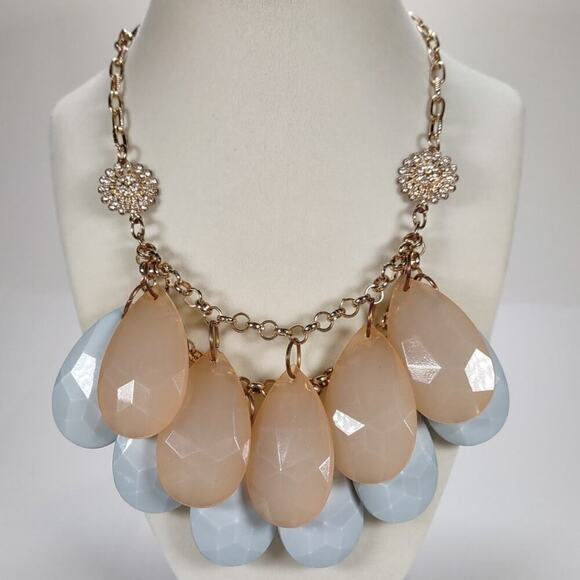 Vintage Jewelry - Vintage Beige and Blue Gray Teardrop Acrylic Bib Statement Necklace Unsign